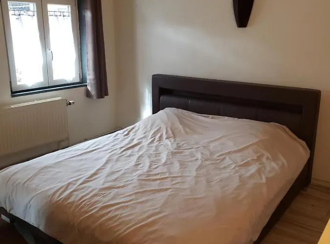 Casa de Férias Dans 4 Etoiles Tourtoirac